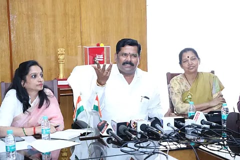 Minister Tangadagi press brief about Karnataka Suvarna Sambhrama