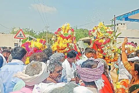 P PURA JAATHREE 11, (2)