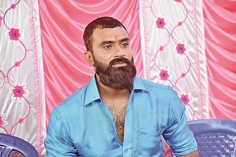 Raja Rani_(142) Loose Mada Yogi