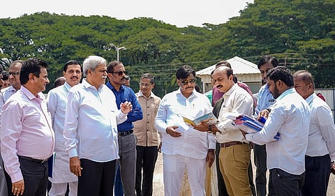 Site inspection for construction of Unity Mall