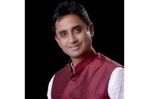 BJP Legal cell member Vivek Reddy apposed govt move on RTI activists