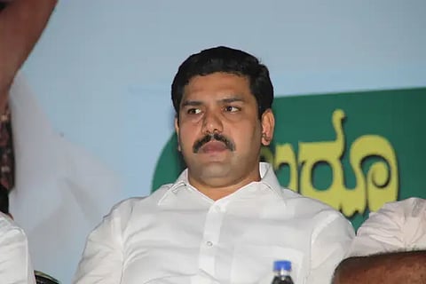 b y vijayendra