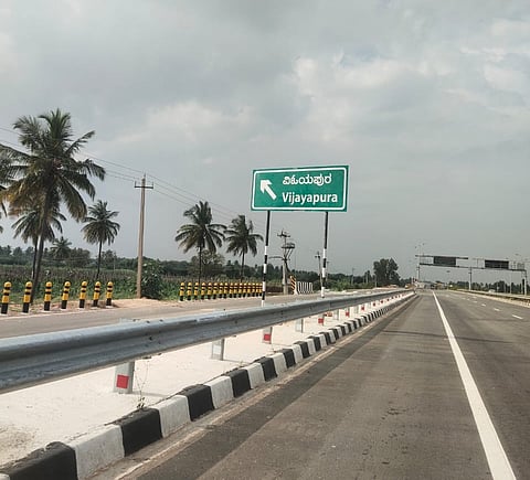 The names of the towns are wrong in the nameplate