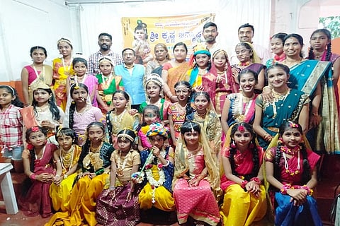 fancy dress and cultural program