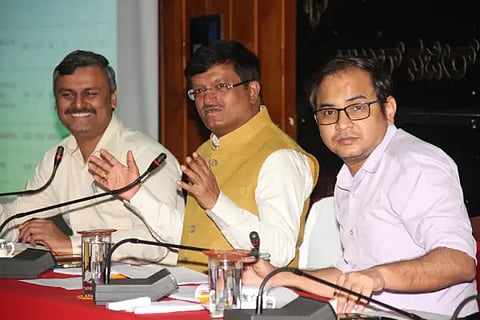 incharge secretary meeting