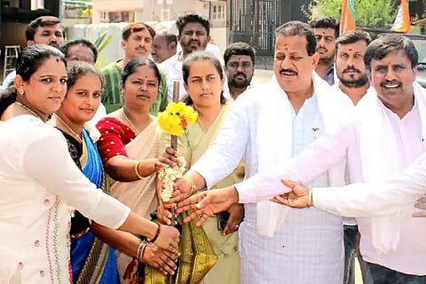 mla lake