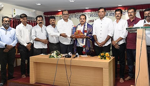 mng-30oct-press club