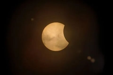 moon (1)