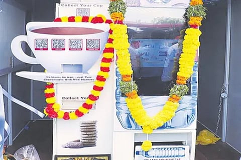 world's first automatic vending machine for tea
