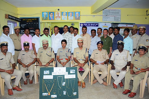 koppal gold recovery police sp yashodha press meet accused arrest