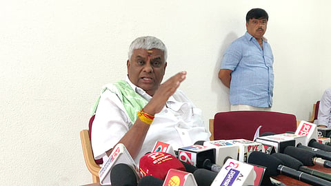 ರಾಜ್ಯ ಸರ್ಕಾರ ಹೆಚ್ಚು ದಿನ ಉಳಿಯಲ್ಲ ಎಂದ ಎಚ್.ಡಿ. ರೇವಣ್ಣ