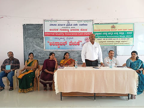 ಭ್ರಷ್ಟಾಚಾರ ವ್ಯವಸ್ಥೆಯಲ್ಲೂ ದೇಶ ಮುಂಚೂಣಿಯಲ್ಲಿದೆ:ಲೋಕಾಯುಕ್ತ ಎಸ್ಪಿ. ಸಿ. ಮಲ್ಲಿಕ್