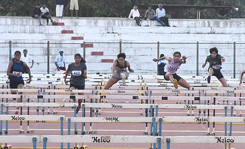 Apoorva Nayak (1177) 1 st in 100 Meters Hurdles event in PUC Colleges State Level Girls Athletic Meet in Dharawad 5