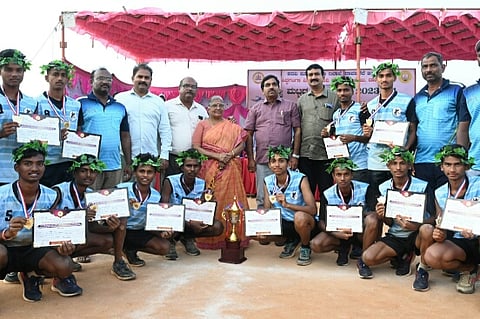 DVG-KHO-KHO.jpg