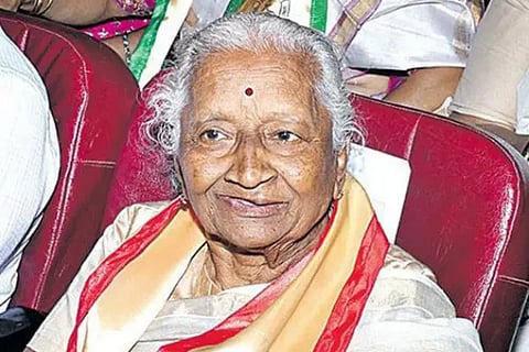 Hyderabad woman completes PhD
