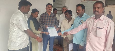 Manavi