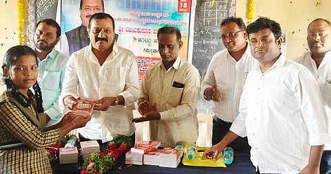 Markal Dictionary Distribution photo-2