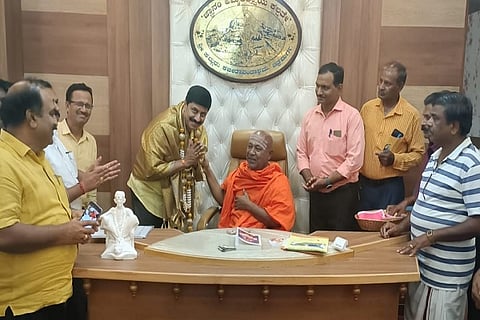 Narayanaswamy