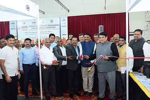 VIDHYAVARADHAKA COLLEGE (2)