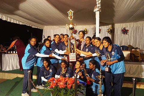 mahila cricket