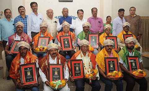 mysore-a-felicitation-ceremony-was-held-for-award-winning-journalists