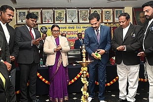 vakeela.jpg