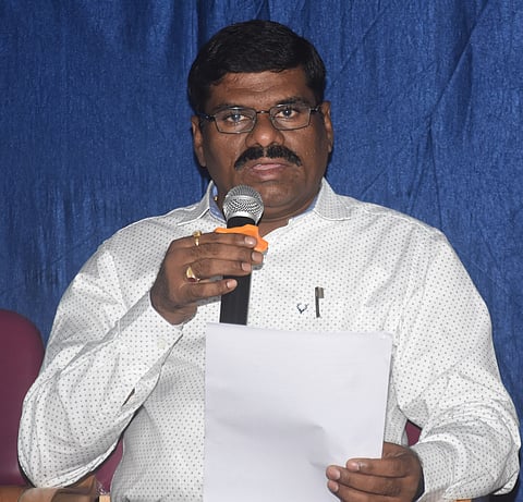 13 Dwd 1 (Dr. A. Channappa)