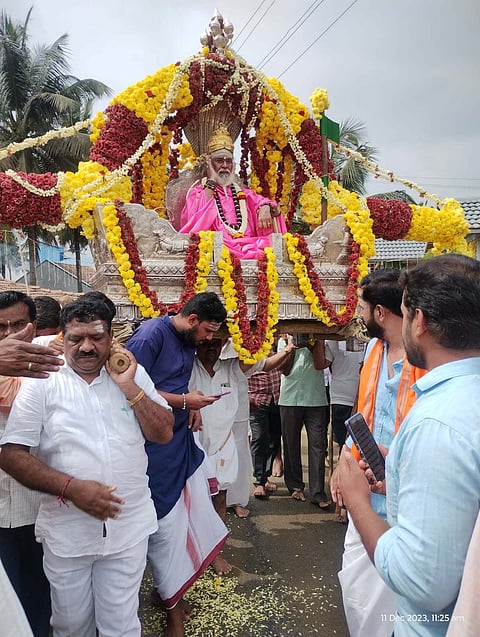 ಹಾಲೇನಳ್ಳಿ ಗ್ರಾಮದಲ್ಲಿ ಯಶಸ್ವಿಗೊಂಡ ರಂಭಾಪುರಿ ಶ್ರೀ ಅಡ್ಡಪಲ್ಲಕ್ಕಿ ಮಹೋತ್ಸವ
