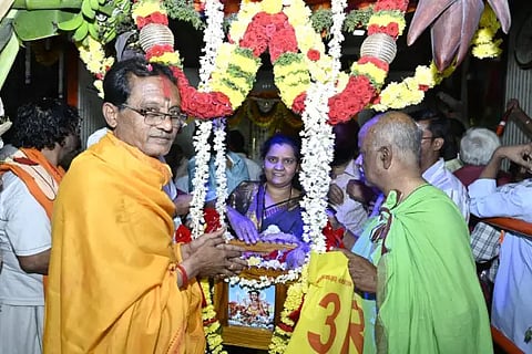 Datta Maharaja's cradle festival