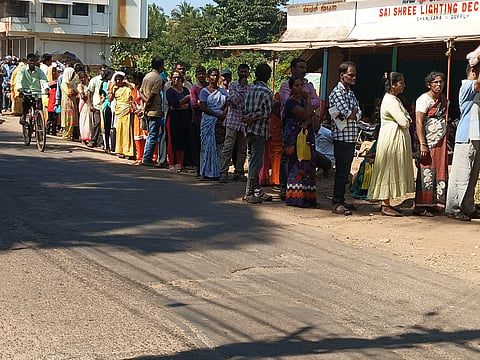 E-KYC line in front of gas agency