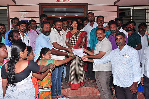Financial misappropriation Members complaint to Taluk Panchayat EO Mandya