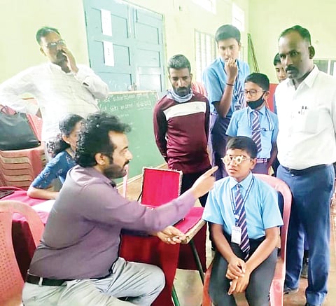 HUN-DEC-22-2(EYE CAMP AT GURUBHAVAN)