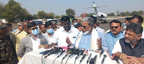 district-koppal-cm-siddaramayya-visit-covide-corroption