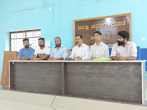 In employee association press meet