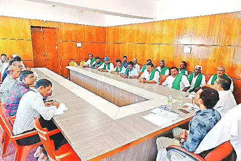 JLR Bank Officer Sabe Dec 28