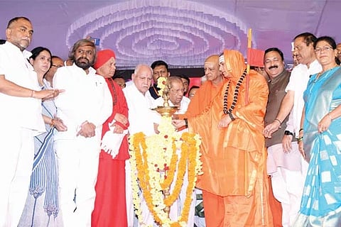 Mahasabha (1)