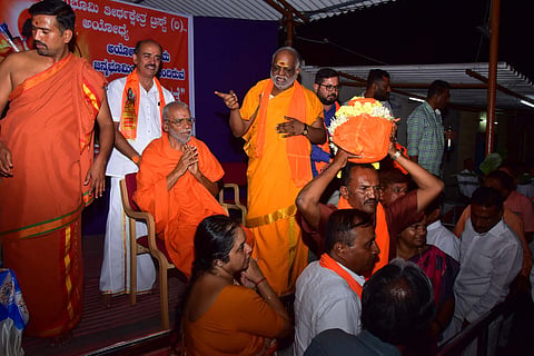 Manthraksathe Distribution Mandya