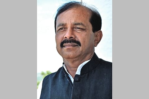 Retired engineer Patila urges the government