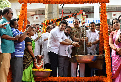 Sudhee_11_Groundnut_Parishe_Inaug_@_Bull_Temple (3)