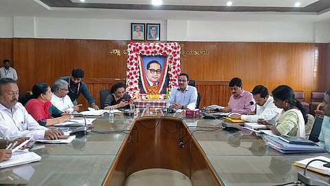 Meeting of Revenue Officers