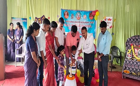 makkala dinacharane