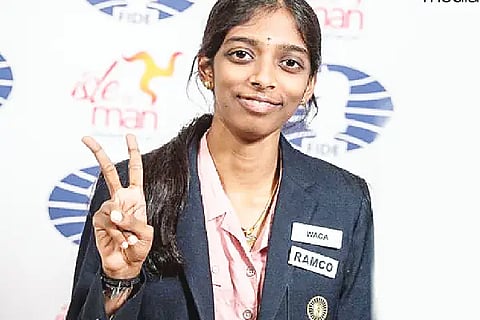 vaishali web