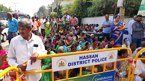 ಗೋಮಾಳ ಉಳಿಸಿ ಕೌಶಿಕ ಗ್ರಾಮಸ್ಥರ ಪ್ರತಿಭಟನೆ