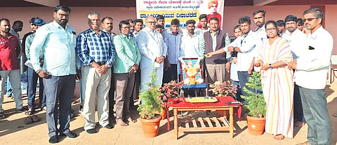 12 hkr 03- Banakara vivekanad