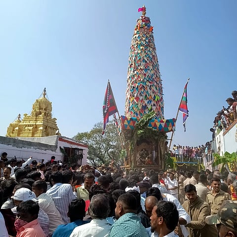 ವಿಜೃಂಭಣೆಯಿಂದ ಜರುಗಿದ ದಿವ್ಯರಥೋತ್ಸವ