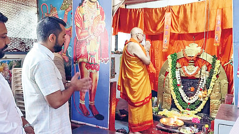 ಪಟ್ಟಣದ ದೇವಾಲಯಗಳಲ್ಲಿ ವಿಶೇಷ ಪೂಜೆ