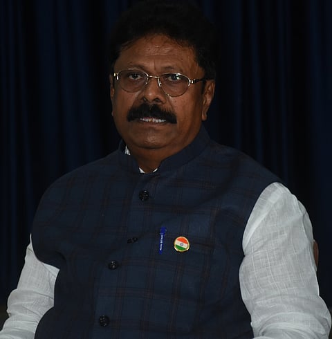 26 Dwd 2 (Basavaraj Gurikar)