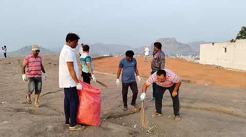 sweep activity in gavimattu ground done by geleyara balaga in koppal