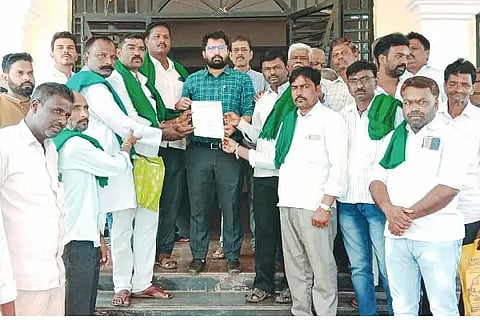 A request to provide drought relief of 25 thousand rupees per acre