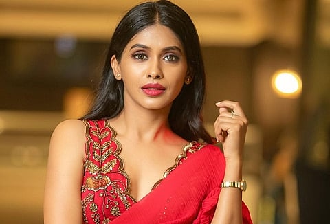 Anjali Patil (6)